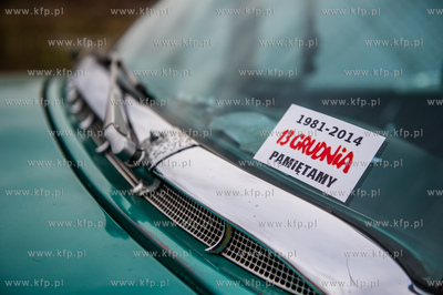 Gdansk. Pokaz pojazdow zabytkowych z Automobilklubu...