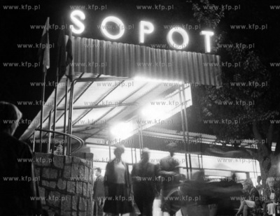 Kasy kolejki podmiejskiej na dworcu PKP w Sopocie....