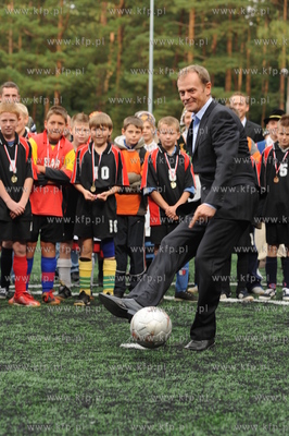 Garczyn kolo Koscierzyny. Otwarcie kolejnego boiska...