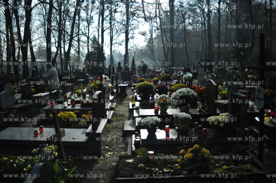 Dzien Wszystkich Swietych w Gdansku, w tym specjalnym...