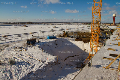 Budowa nowego terminala pasazerskiego T2 na lotnisku...