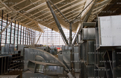 Budowa nowego terminala pasazerskiego T2 na Gdanskim...