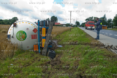 W podslupskiej miejscowosci Saborze, na drodze krajowej...