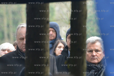 Rodzina, przyjaciele, znajomi, wspolpracownicy - setki...