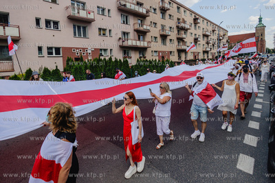 Gdańsk.  Marsz godności dla Białorusi.  Społeczna...