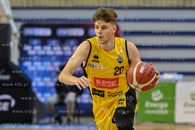 Hala 100 lecia Sopotu. Różowy mecz Energa Trefl Sopot...