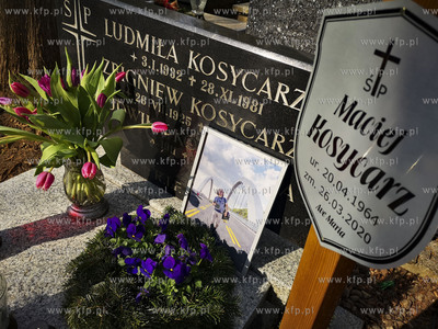 Cmentarz w Gdańsku Oliwie. Minął rok od śmierci...