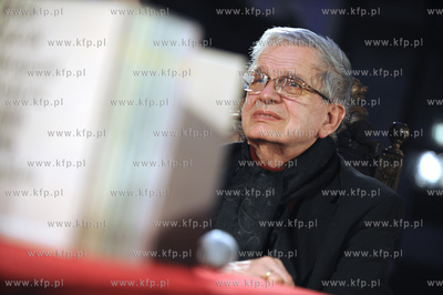 Gdansk, Dwor Artusa. "Debata o wolnosci tworzenia."odbywajaca...