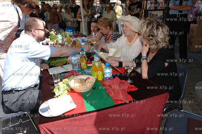 Gdansk. Festiwal Gwiazd. Festiwal Zupy prowadzony przez...