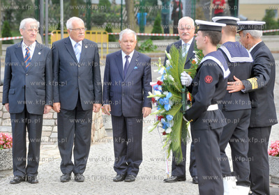Spotkanie prezydentow Grupy Wyszehradzkiej. Ceremonia...