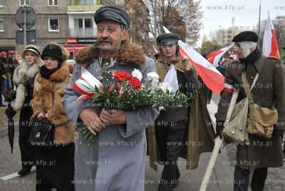 Parada Niepodleglosci w Gdansku. W rolr marszalka Pilsudskiego...