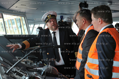 Wizyta wicepremiera Waldemara Pawlaka w gdanskim terminalu...