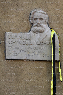 Uroczystosci Dnia Kaszubskiego. Odsloniecie pamiatkowej...