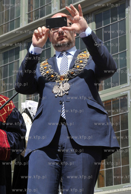 Gdansk. Swieto Miasta. Parada i inscenizacja  na ul....