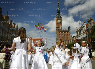 Gdansk. Sw. Bozego Ciala. Nz procesja ulicami starowki.
11.06.2009
fot....
