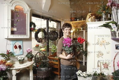Magda Masny w swojej kwiaciarni Rosamelia w Sopocie.
03.11.2010
fot....