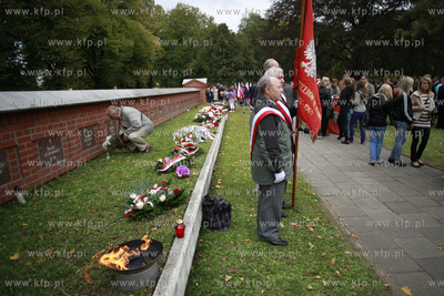 Gdańsk Zaspa. Cmentarz.  Uroczyśtosci z okazji obchodów...