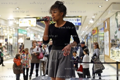 Gdansk. Galeria Baltycka. Wydarzenie charytatywne pt.Gwiazdy...