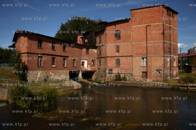 Zukowo. Mlyn nad Radunia.
29.08.2014
fot. Krzysztof...
