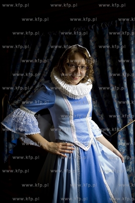 Gdańsk. Dwór Artusa. Parapetówka w pokoiku Panienki...