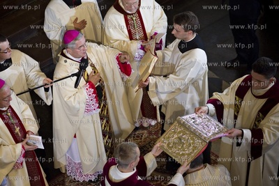 Katedra Oliwska. Uroczystość konsekracji bp. nominata...
