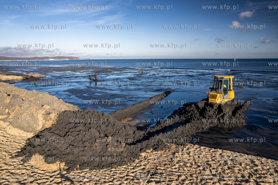 Refulacja plaży miejskiej w Sopocie, dzieki czemu...