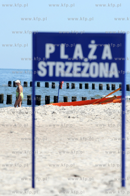 Dziwnow, plaza. Plazowicze  02.06.2009 fot. Wojciech...