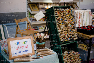 Gdansk. Stare miasto. Jarmark Dominikanski. Stoisko...