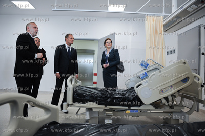 Gdansk. Uroczystosc zakonczenia budowy Centrum Medycyny...