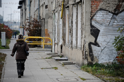 Gdansk. Zdewastowane, przeznaczone do rozbiorki budynki...