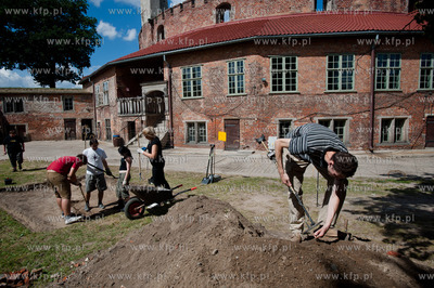 Gdansk. Twierdza Wisloujscie. Badania archeologiczno-architektoniczne...