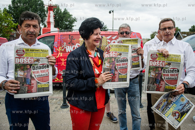 Gdansk. Szafarnia. Lato z SLD. Przedstawiciele Sojuszu...