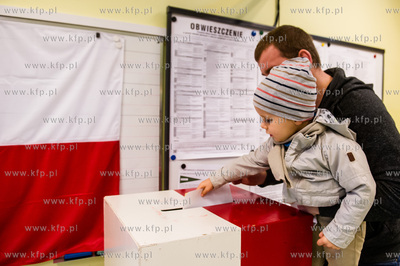 Gdansk. Kielpino Gorne. Obwodowa Komisja Wyborcza nr....