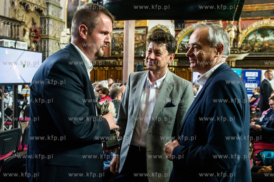 Gdansk. Dwor Artusa. Uroczystosc wreczenia Nagrody...