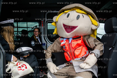 Gdansk. Matarnia. Oddzial Prewencji Policji KWP w Gdansku....