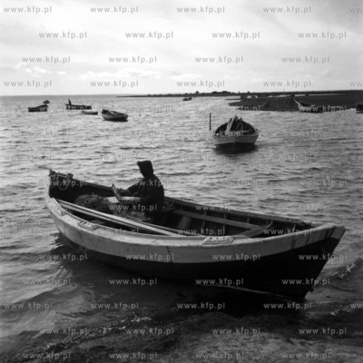 Rybak wyrusza na połów ryb.  (Lata 60).
1969
0005925z
Fot....