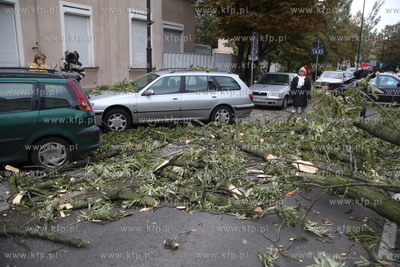 Wichura w Sopocie.  Huraganowy wiatr dochodzacy do...