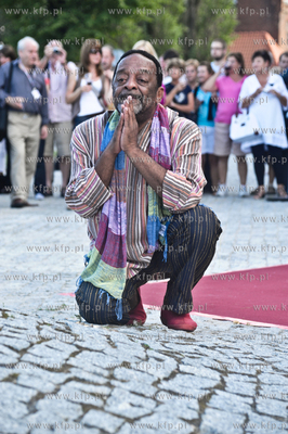 Uroczyste odsloniecie dloni artystow widowiska jazzowego...