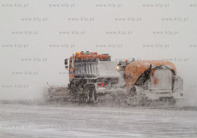 Gdansk, Rebiechowo. Akcja zima w Porcie Lotniczym Gdansk...