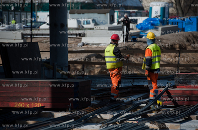 Uroczyste poswiecenie i wmurowanie kamienia wegielnego...