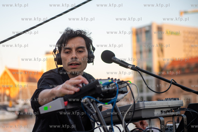 Koncert zespołu Kamp! na wodach Motławy w ramach...