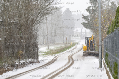 Dobrzewino, wieś na Kaszubach w powiecie wejherowskim....