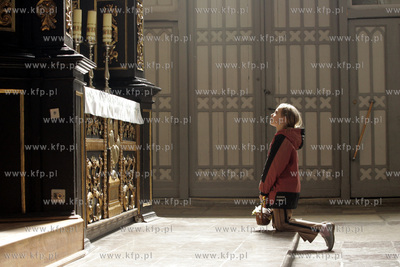 Gdansk, swieta Wielkiej Nocy, Wielka Sobota, kosciol...