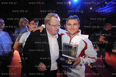 Gdansk, hala widowiskowa AWFiS. Wielka gala konczaca...