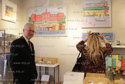 Gdynia w Gdańsku w Galerii Sztuk Różnych Kosycarz&MBeneda...