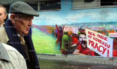 Mieczyslaw Rakowski ostatni premier PRL po obejrzeniu...