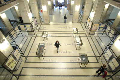 Wystawa 200 Lat Geometrii Wykreslnej, ktora mozna ogladac...