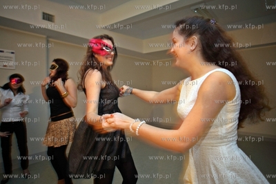 Gdansk Letnica. Dom Otwarty. Karnawalowy Bal Maskowy...