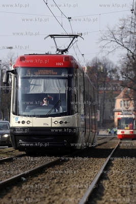 Gdańsk. Tramwaj ( Pesa Swing ) przy al. Grunwaldzkiej.
10.03.2015
fot....