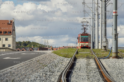 Tramwaj KONSTAL 105N (NA) na Podwalu Przedmiejskim...